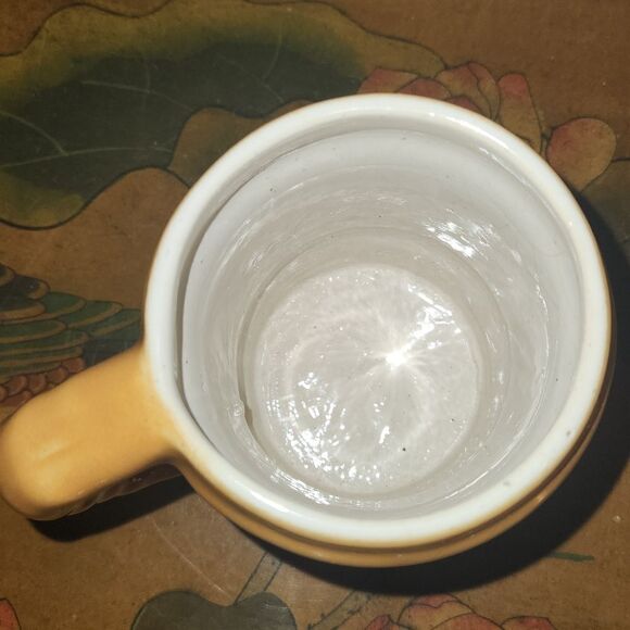 Vintage Daga Hyatt Regency Maui Mug 16oz. - Picture 4 of 5